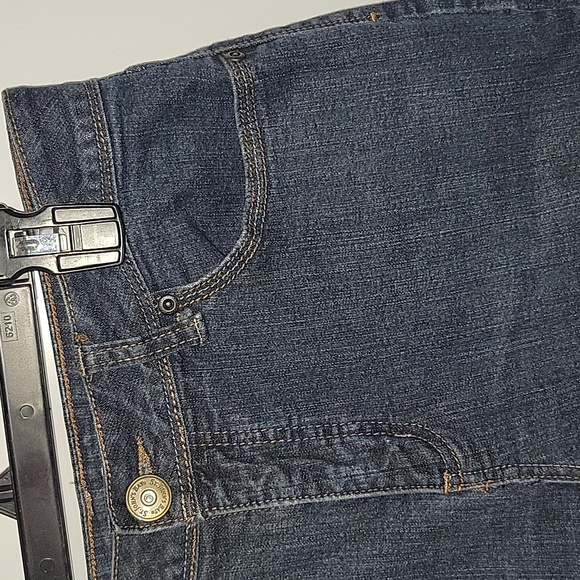 Women's St. Johns Bay Blue Size 8  Jeans (Short - Check Inseam) - Picture 5 of 10